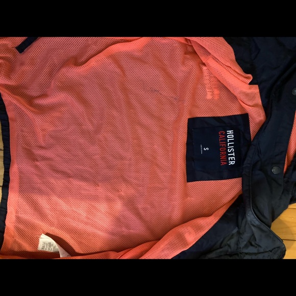 Hollister rain jacket - Picture 2 of 3